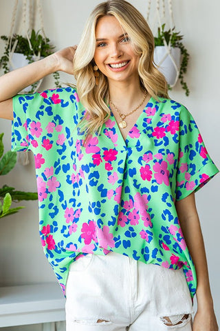 LEOPARD FLORAL V NECK SHORT SLEEVE TOP